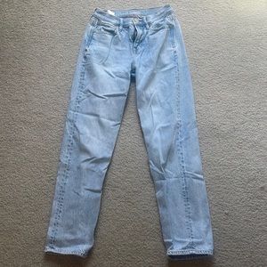 American Eagle Low rise Straight leg Jeans
